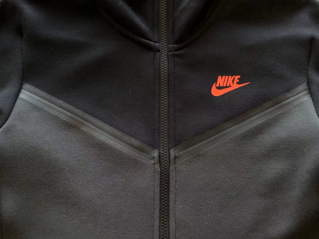 Nike TECH (completo)